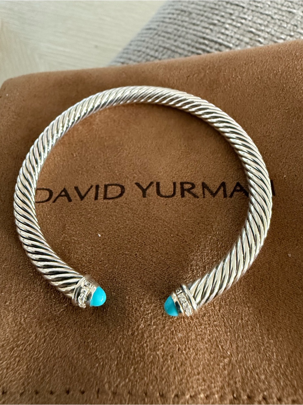 David Yurman 5mm turquoise w diamonds 
Sz small